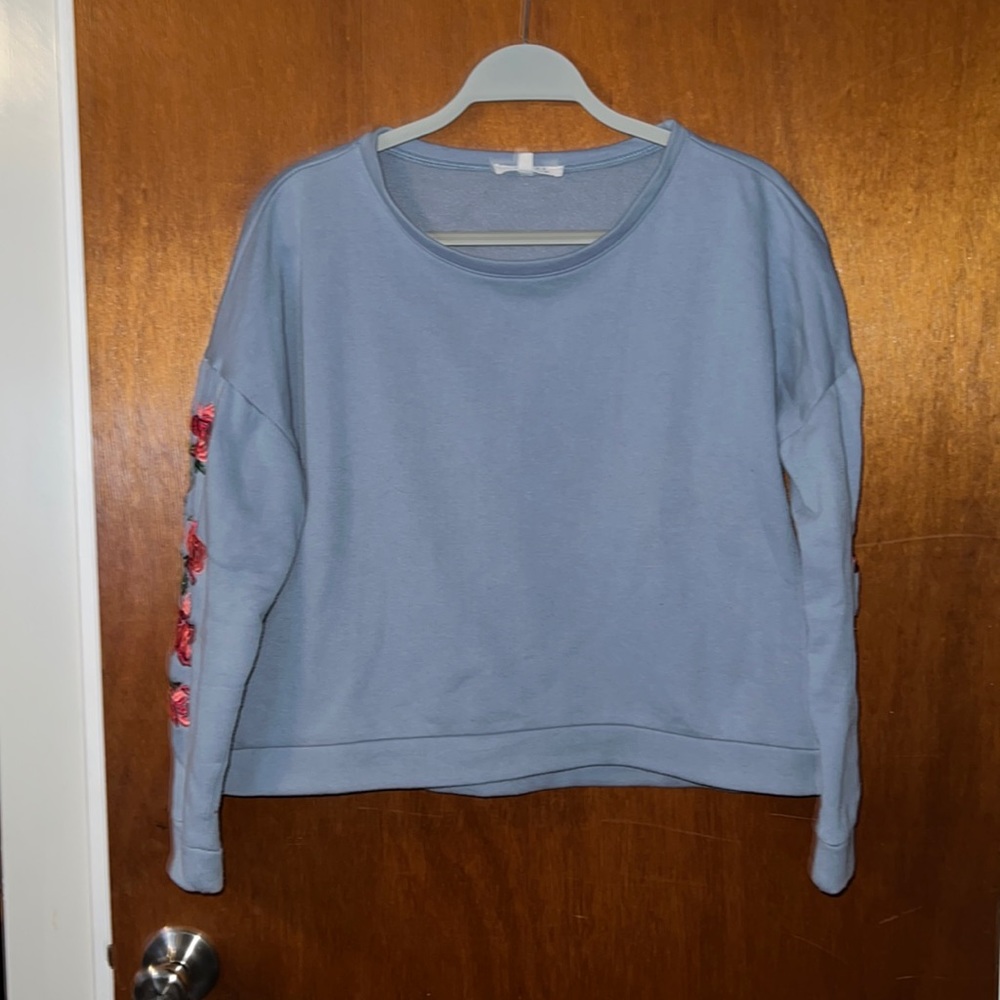 Embroidered Crop Sweatshirt